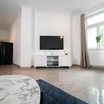 Favorite Stays - Suite And More - Flingern