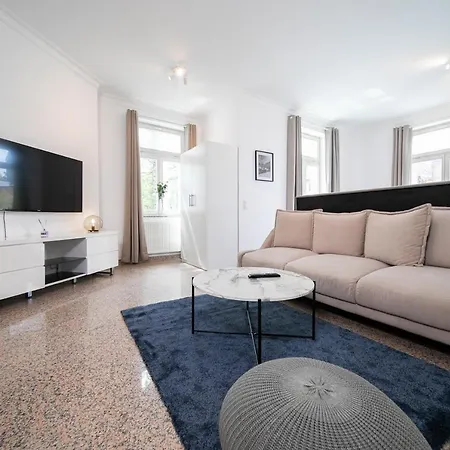Apartment Favorite Stays - And - Flingern *